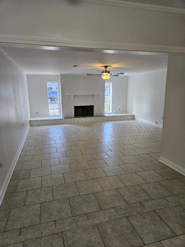 3114 Vancouver Dr - Photo 6 of 15