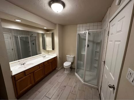 111 E 7th Pl - Photo 6 of 20