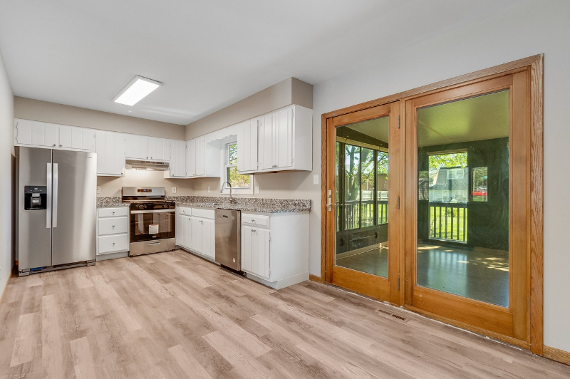 2040 Blueberry Ln - Photo 2 of 12