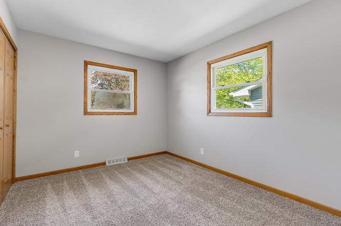 2040 Blueberry Ln - Photo 7 of 12