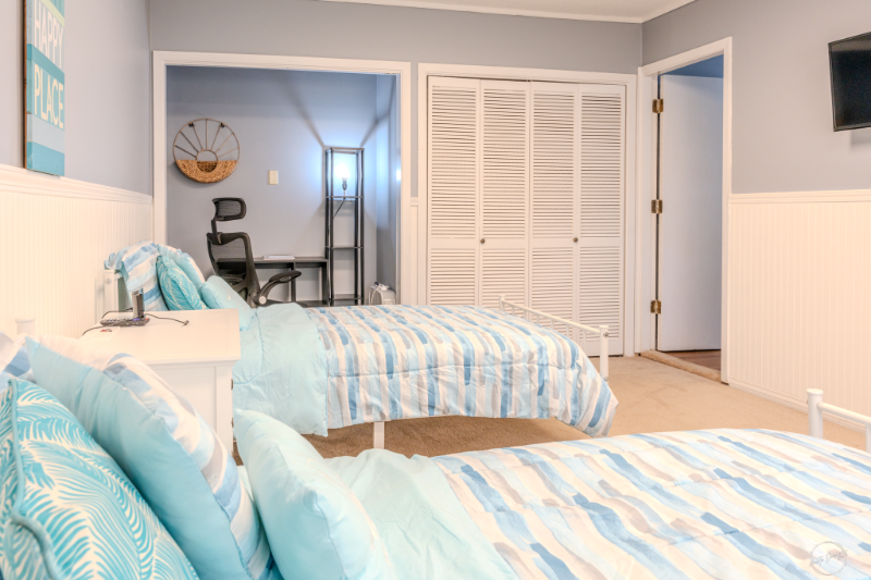 2315 Farrell Cir - Photo 4 of 18