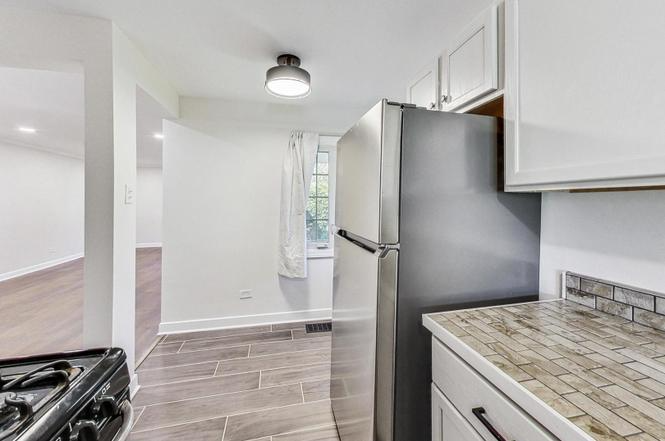 1205 183rd St - Photo 6 of 13