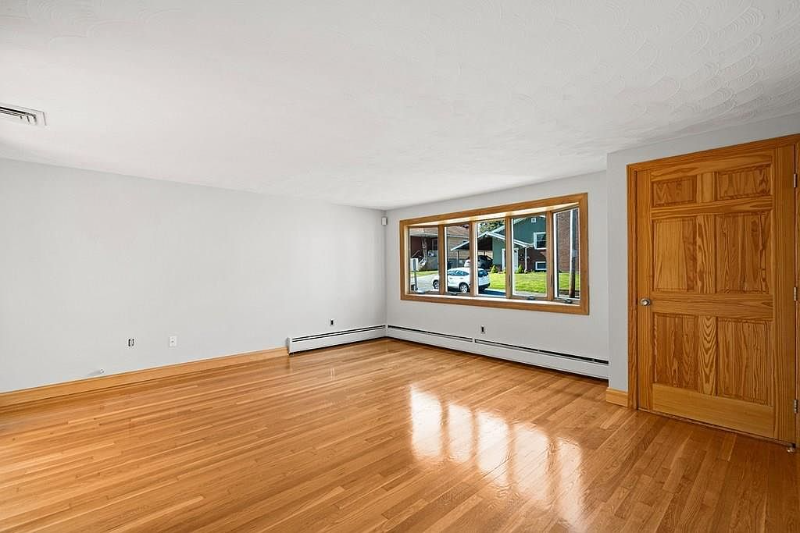 60 Hopkins St - Photo 3 of 19