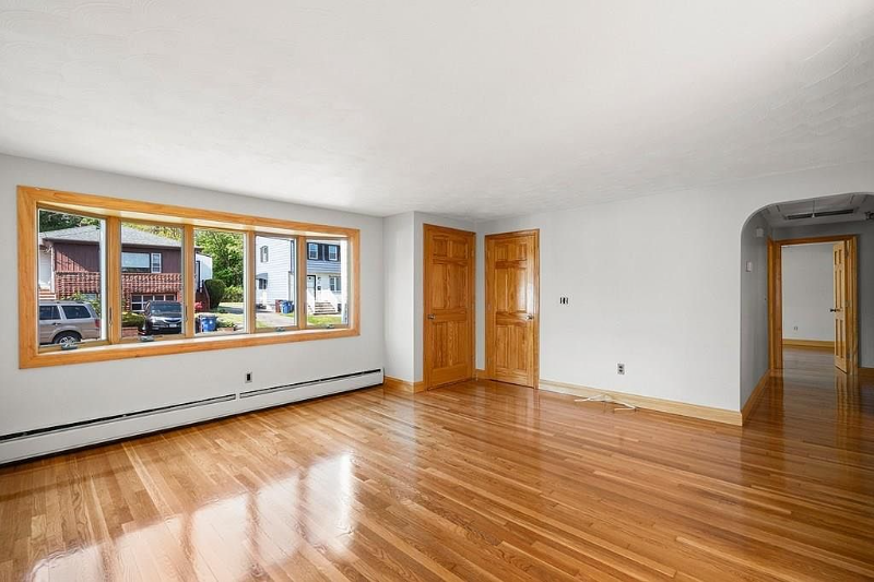 60 Hopkins St - Photo 4 of 19