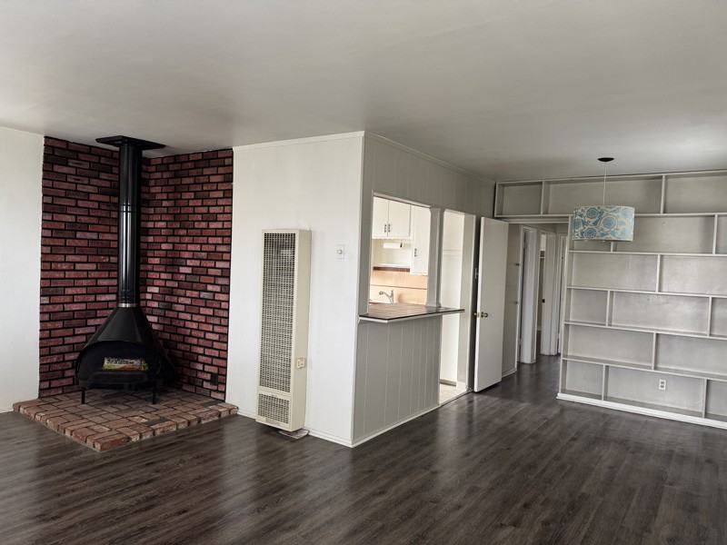 601 Anderson St - Photo 4 of 14