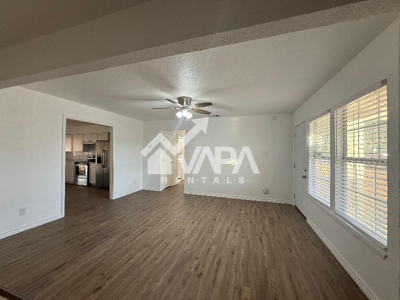 6714 Elk Lake Dr - Photo 7 of 20