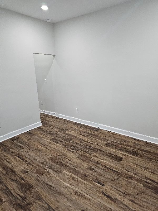 2033 Carrollton Ave - Photo 5 of 13