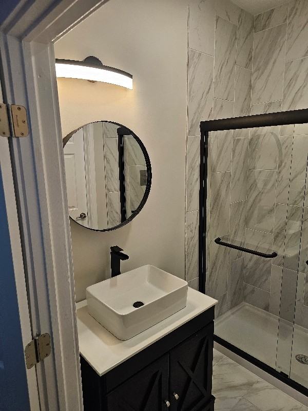 2033 Carrollton Ave - Photo 6 of 13