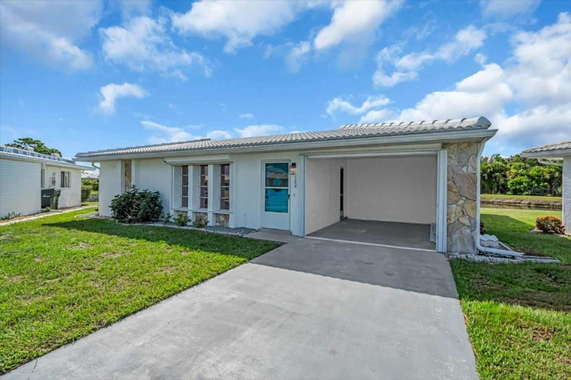 162 Circlewood Dr #C2-7 - Photo 2 of 19