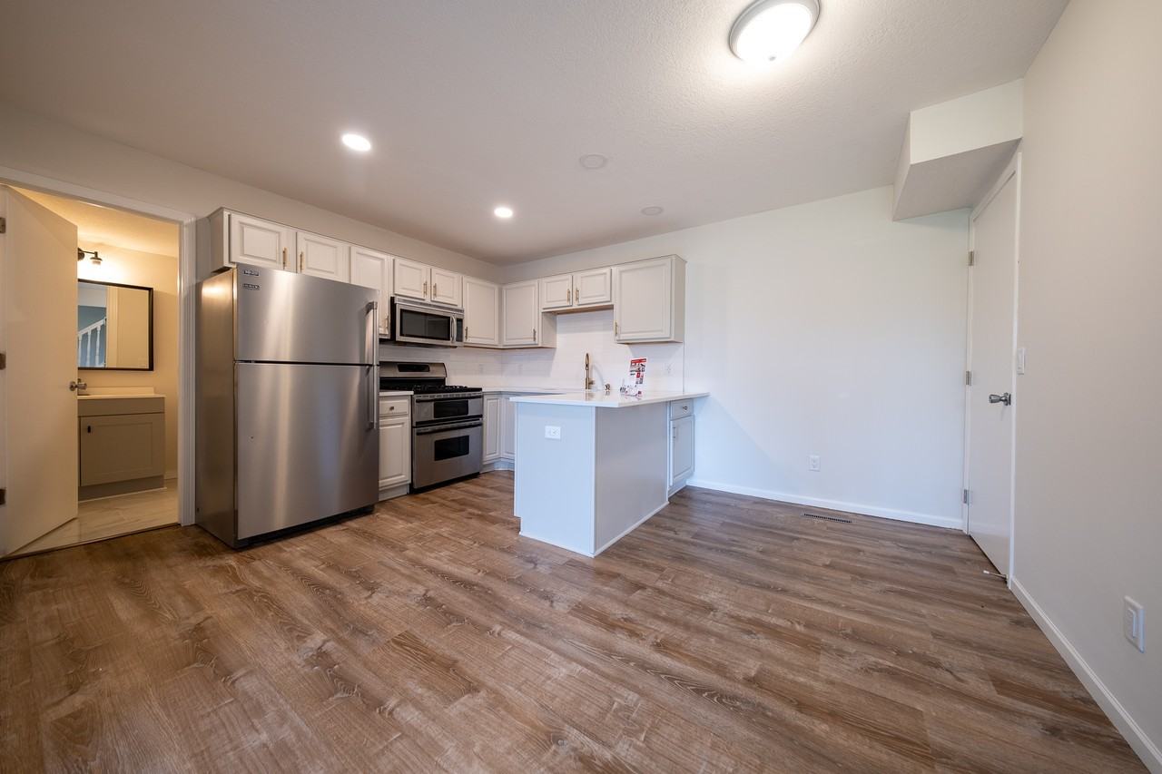 2246 Flamingo Dr #1 - Photo 5 of 19