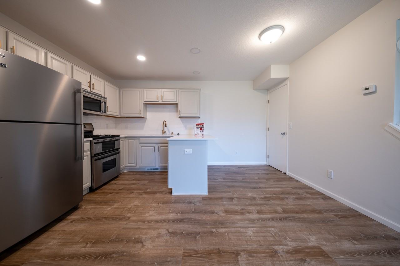 2246 Flamingo Dr #1 - Photo 6 of 19