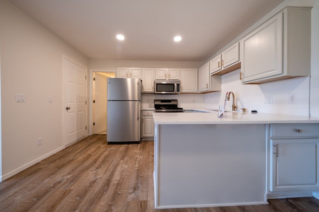 2246 Flamingo Dr #1 - Photo 7 of 19