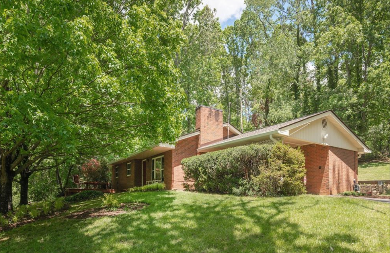 315 Beaverdam Rd - Photo 2 of 20