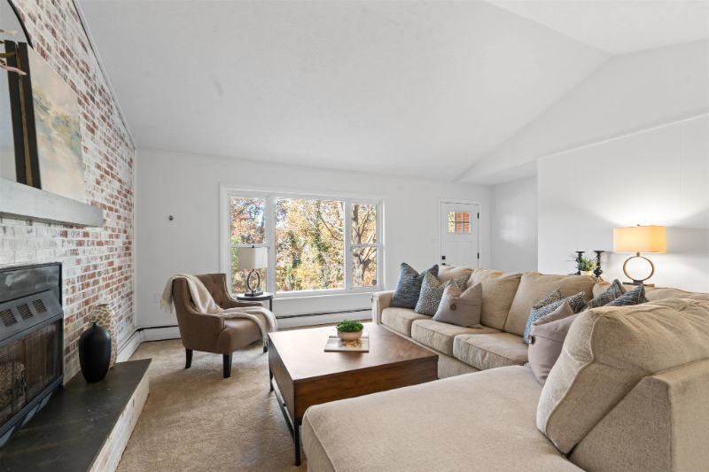 315 Beaverdam Rd - Photo 7 of 20