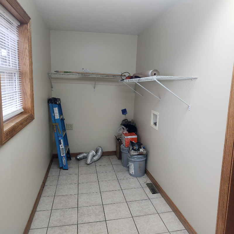 2285 Hixton Rd - Photo 2 of 13