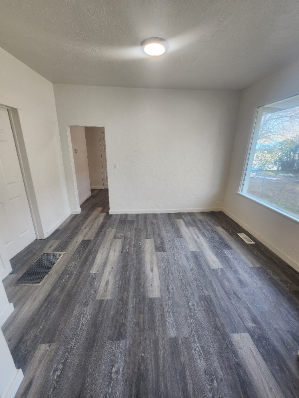 1703 7th Ave #UP - Photo 3 of 12