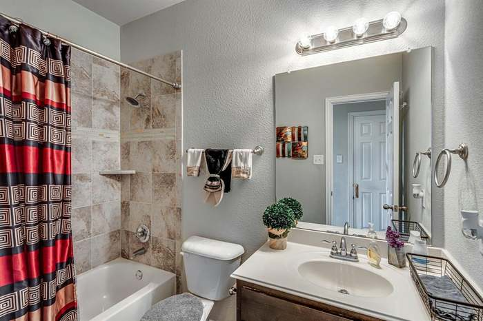 204 Janice Ct - Photo 5 of 7