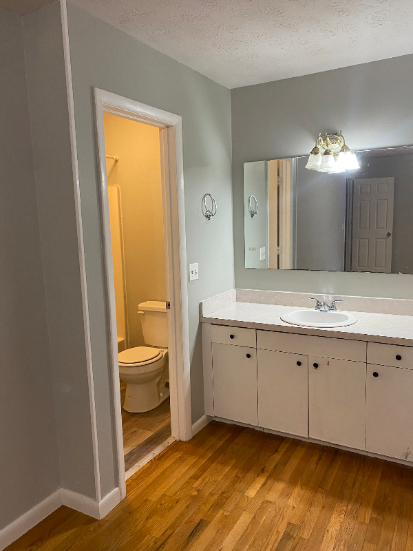 6809 Kingsgate Dr - Photo 5 of 9