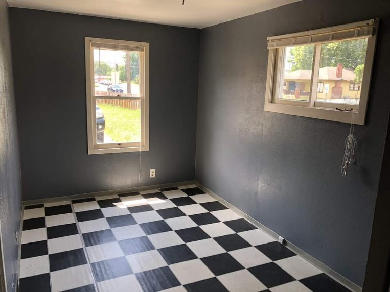 802 10th Ave - Photo 3 of 12