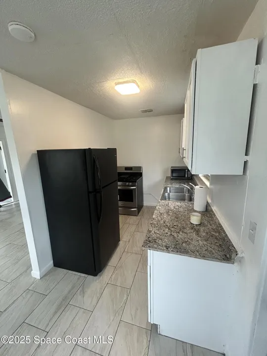 4421 31st Ave - Photo 2 of 9