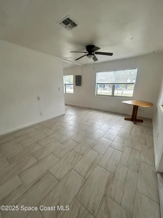 4421 31st Ave - Photo 4 of 9