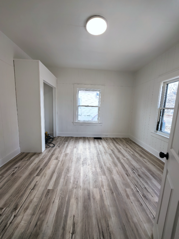 626 S Market St - Photo 7 of 15