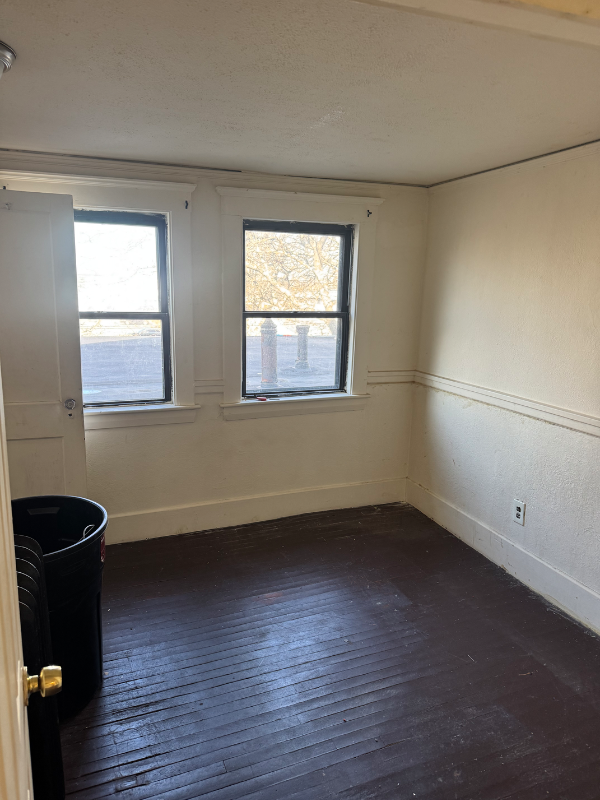 215 Main St #3A - Photo 5 of 6