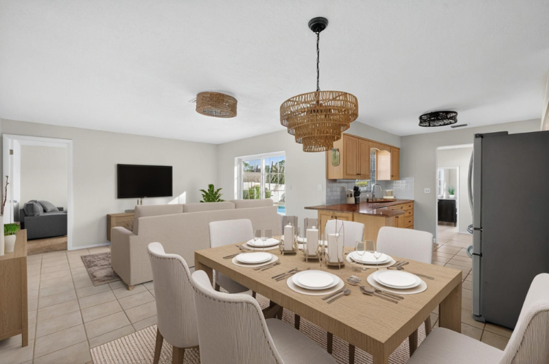 8195 Coachlight Cir - Photo 3 of 20