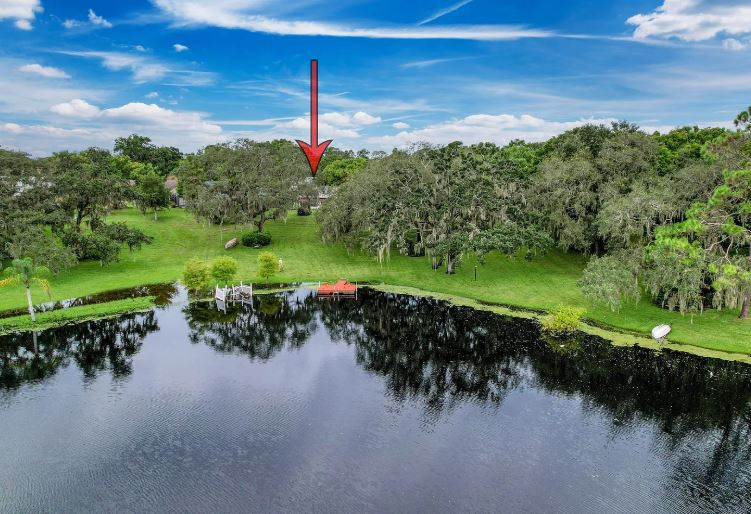 12504 Stagecoach Ln - Photo 2 of 15