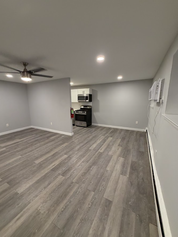 264 E Cliveden St #06 - Photo 2 of 9