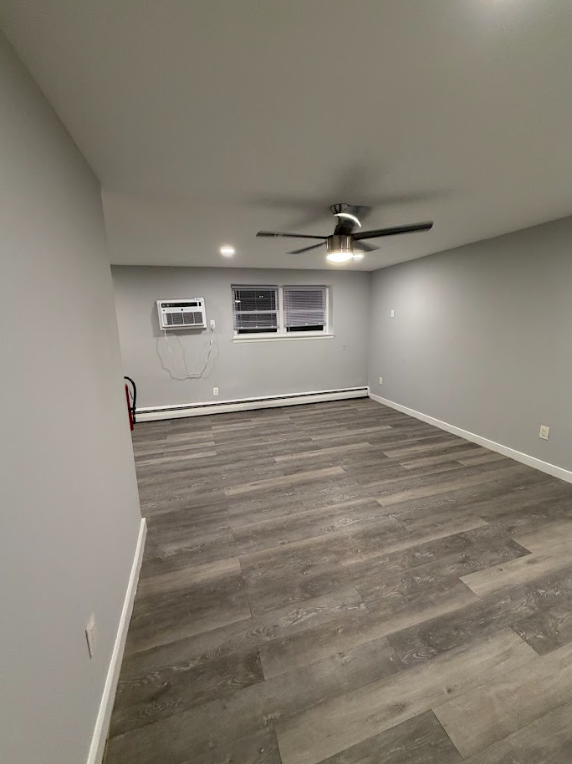 264 E Cliveden St #06 - Photo 3 of 9