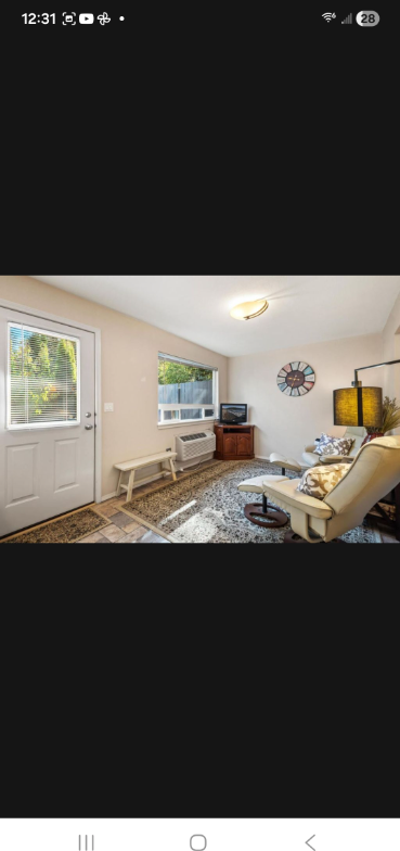 1410 1/2 E Ash Ave - Photo 3 of 6