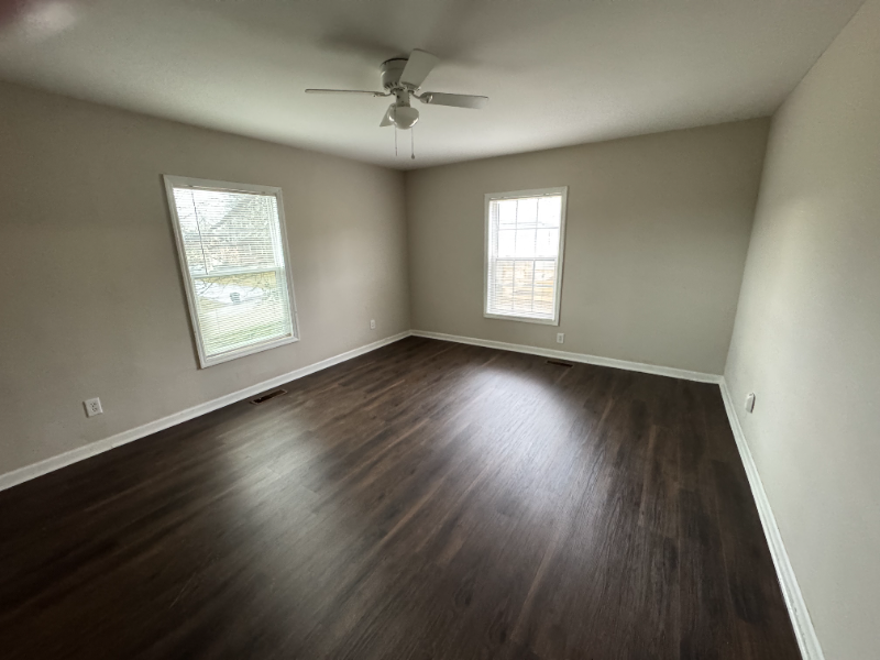 304 Carol Dr - Photo 6 of 14