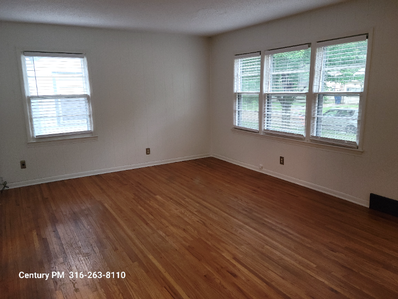 5941 E Bellaire St - Photo 3 of 16