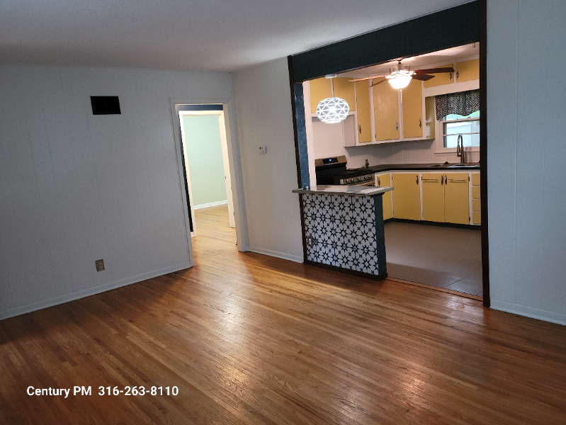 5941 E Bellaire St - Photo 4 of 16