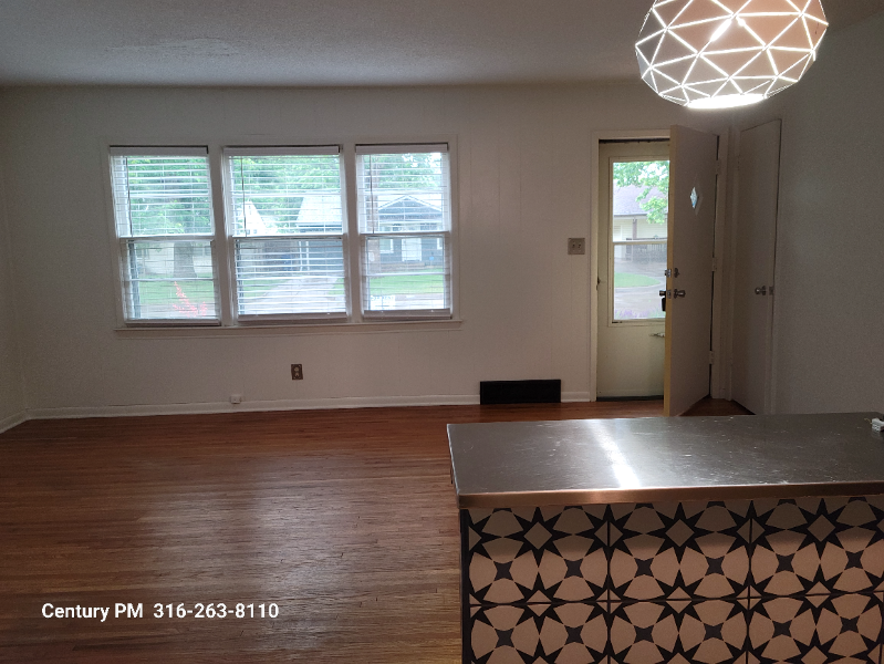 5941 E Bellaire St - Photo 7 of 16