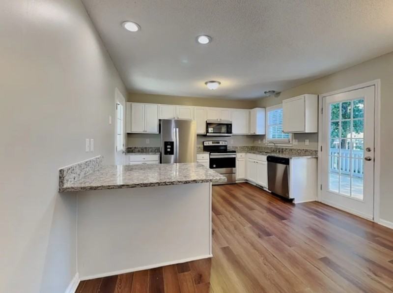 3902 W Pollack St - Photo 2 of 9