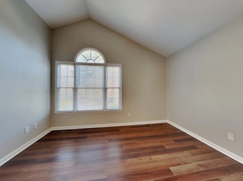 3902 W Pollack St - Photo 7 of 9