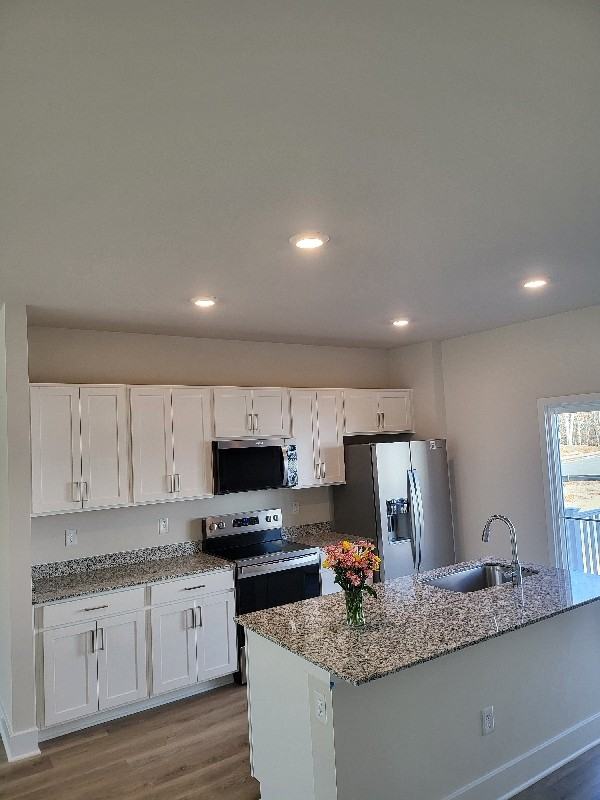 180 Munsee Cir - Photo 3 of 15