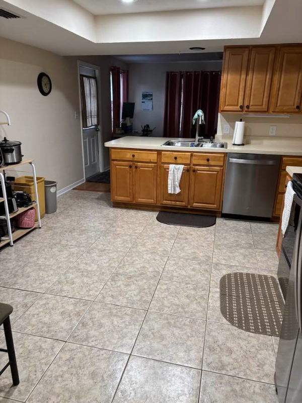 11019 126th Ave #A - Photo 2 of 8