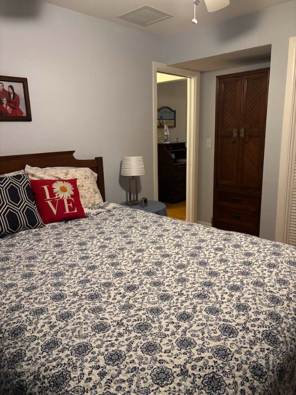 11019 126th Ave #A - Photo 3 of 8