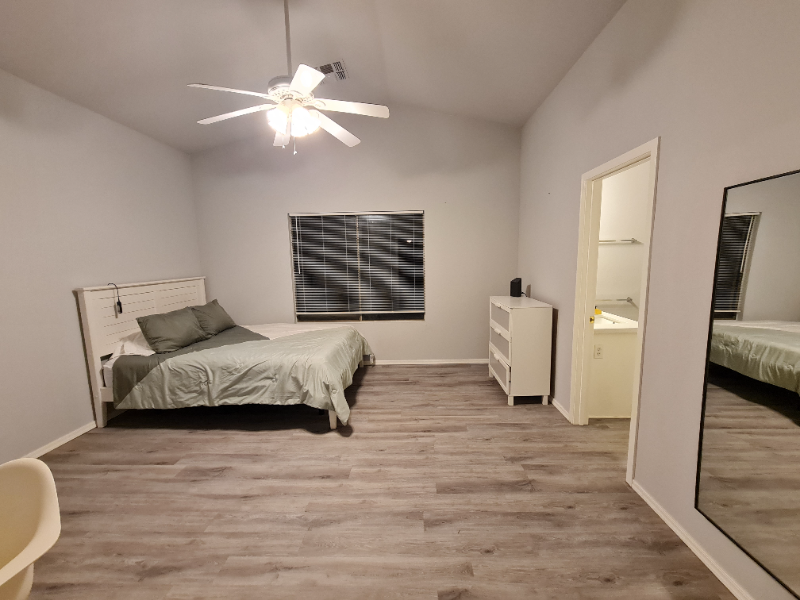 11305 W Pinehollow Dr - Photo 3 of 5