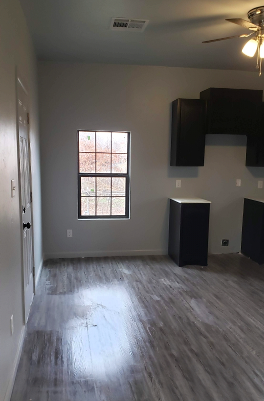 123 Se 25th St - Photo 6 of 8