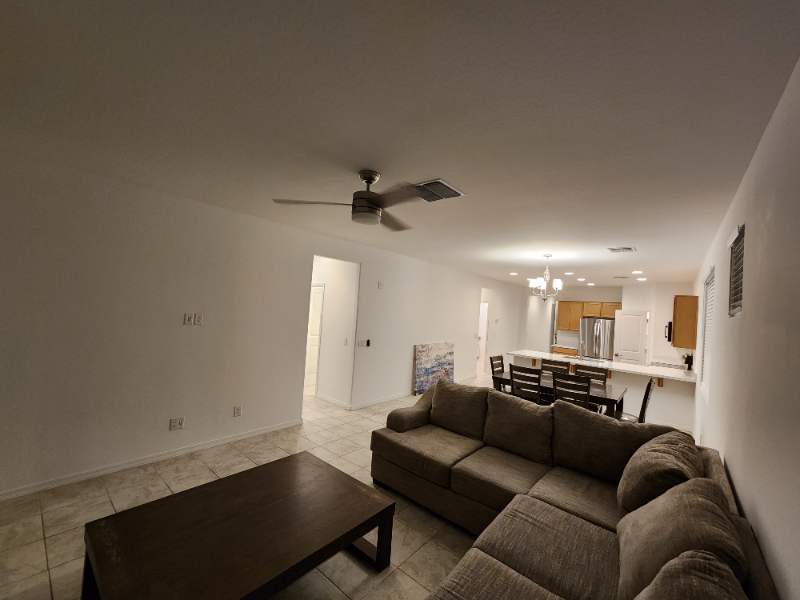 8948 W Colter St - Photo 2 of 9