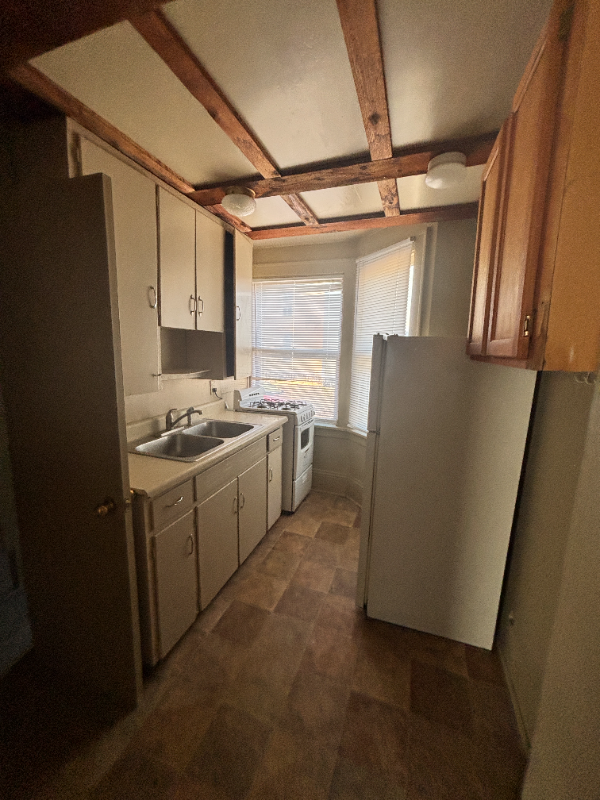 419 W Vine St #1 - Photo 7 of 10