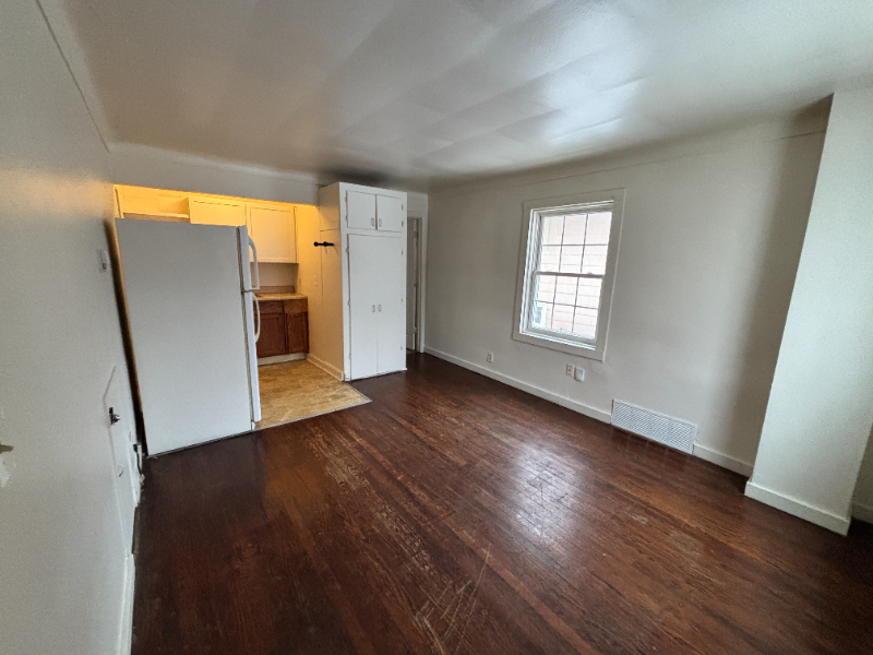 1234 Egleston Ave #A - Photo 2 of 6