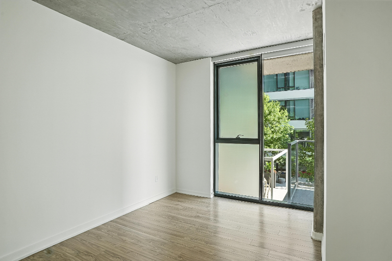 1320 S Wabash Ave - Photo 5 of 8