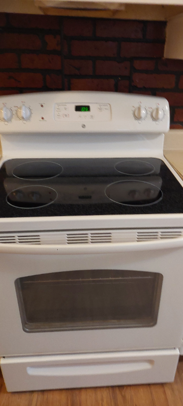 3142 N Gale St - Photo 2 of 4