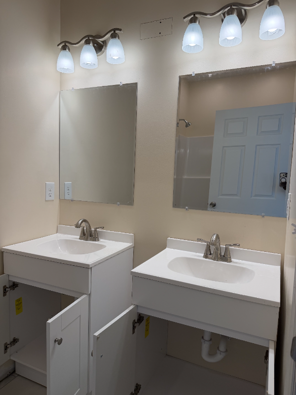 204 Hutchinson Ln - Photo 4 of 5