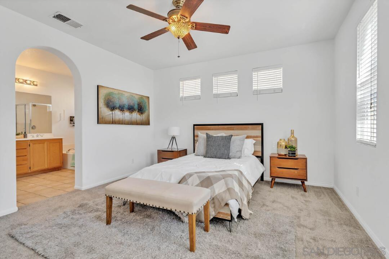 916 Teatro Cir - Photo 4 of 10